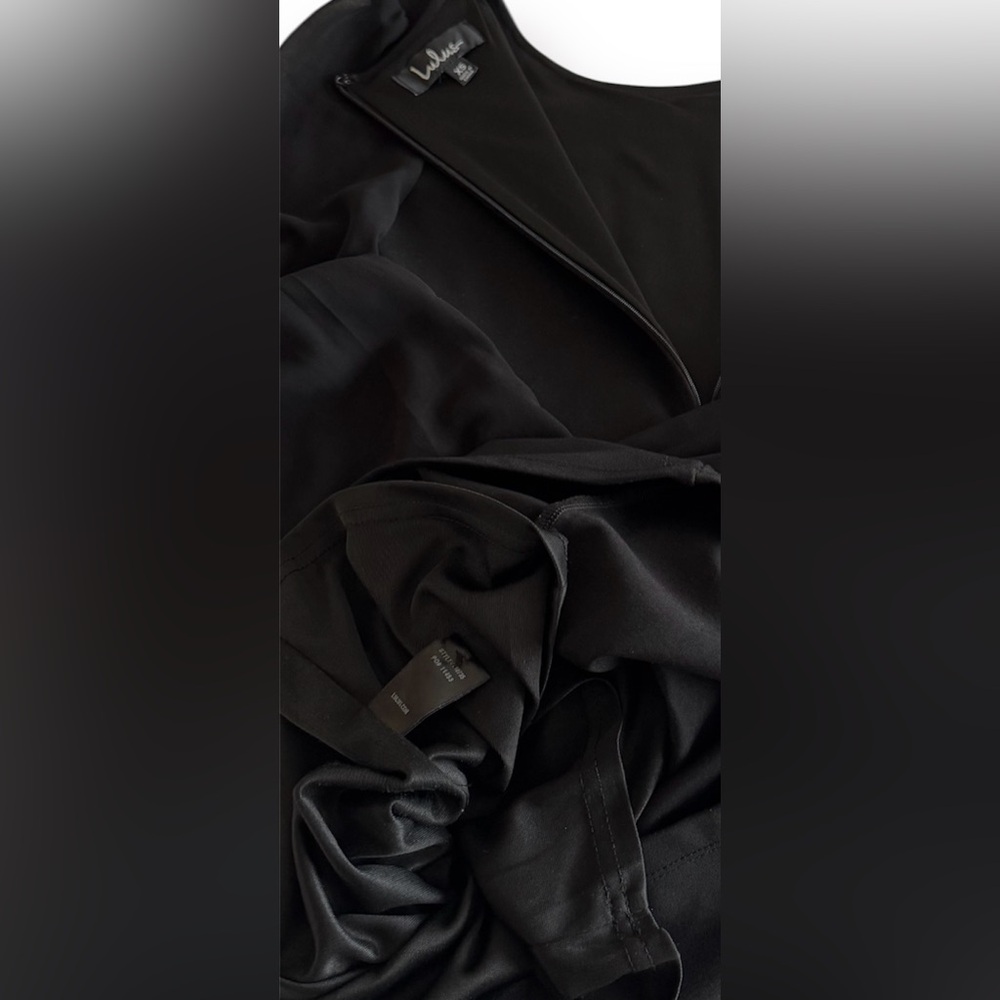 🛍️SALE🛍️ Lulu’s Long Sheer Sleeves Black Dress - Picture 9 of 9